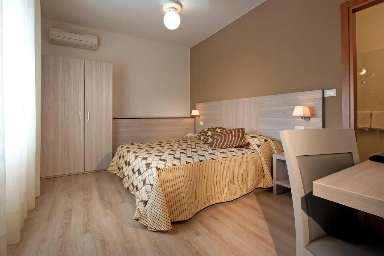 Albergo Valentina Peschiera del Garda Hotel